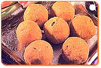 Atta Ladoo